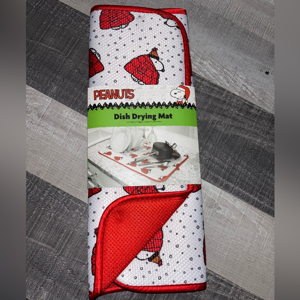❄️NEW Peanuts Snoopy Red White Dish Mat